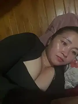 myvy001 stripchat live cam model