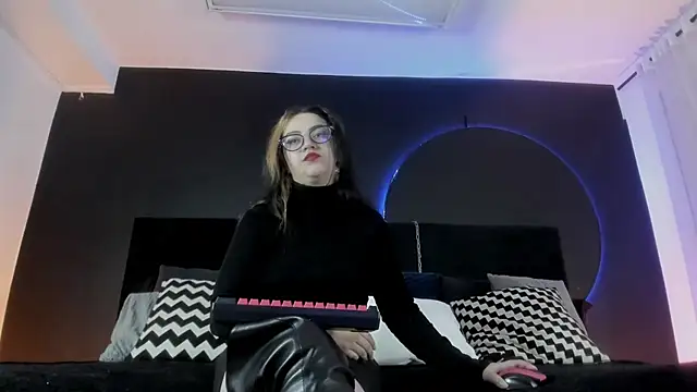 _Jade_16 stripchat live cam model