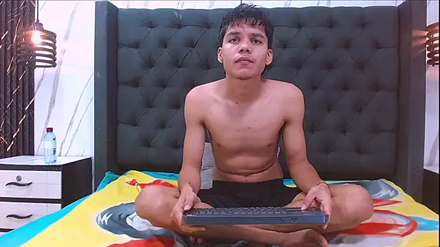 Timmy_How stripchat live cam model