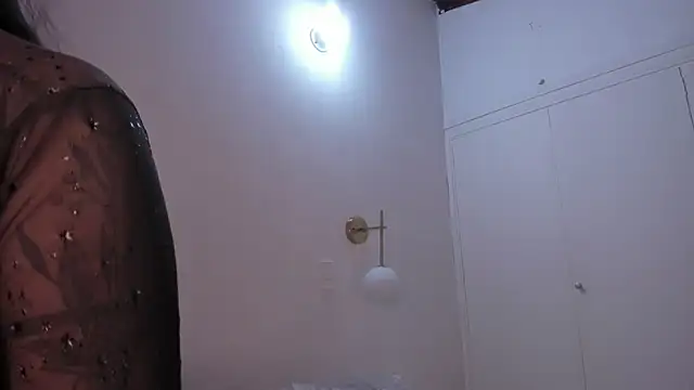 Sweetstepmommy stripchat live cam model