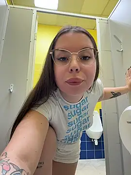 MeliMoon stripchat live cam model