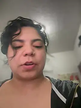 kimmiakiss22 stripchat live cam model