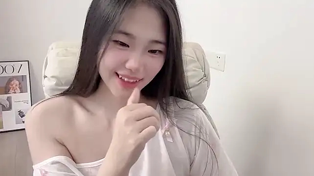 suki-1 stripchat live cam model