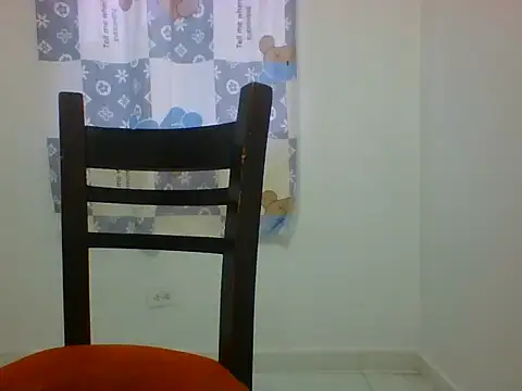 zeuspervybigcock stripchat live cam model