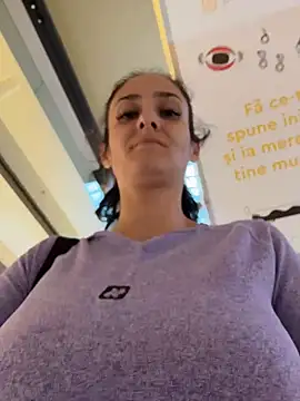 Almmaxxxx stripchat live cam model