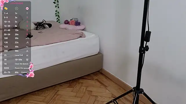 LumiNika stripchat live cam model