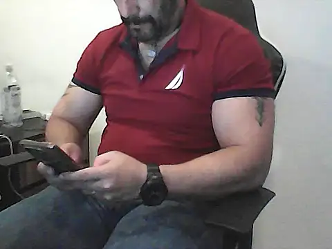 Yorel1109- stripchat live cam model