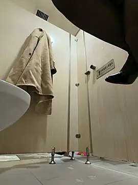 xiao-Lin stripchat live cam model