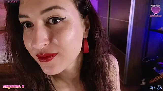 melinastyles stripchat live cam model