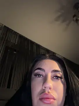 Andrestarr stripchat live cam model