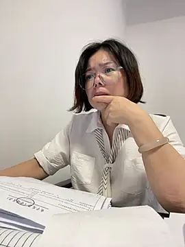 suning668 stripchat live cam model