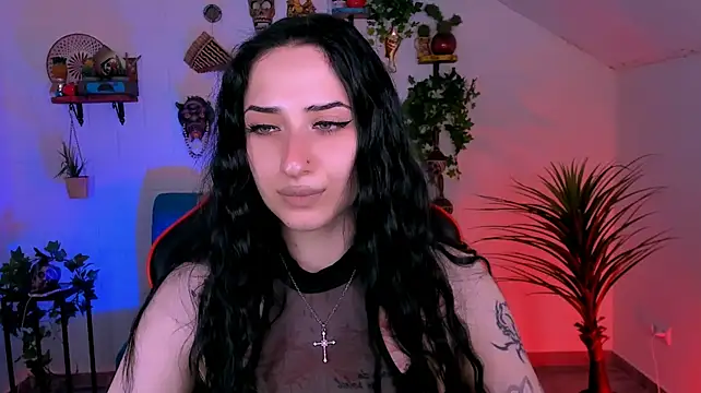 MonicaLowes stripchat live cam model