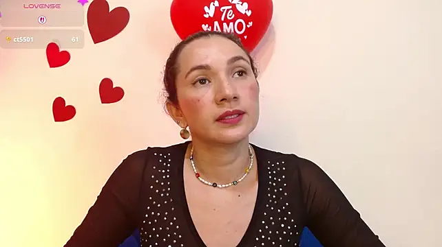 adairamars stripchat live cam model