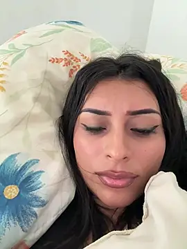 sweetAli_ stripchat live cam model