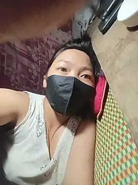 Hiha-nn stripchat live cam model