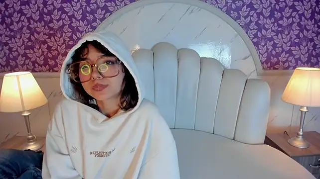 Kore_Springg stripchat live cam model