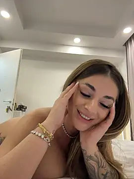IsabellaEtthan stripchat live cam model