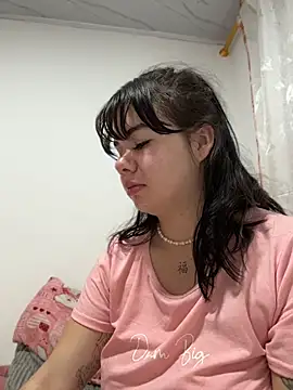 Hey_Cata stripchat live cam model
