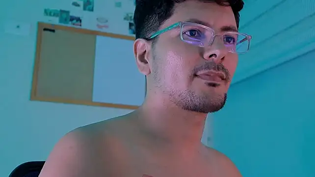 DerekGrayX stripchat live cam model