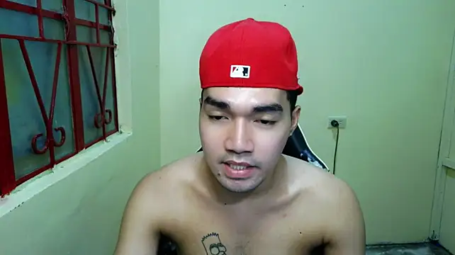 milkehhhh stripchat live cam model