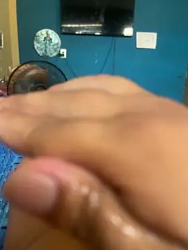 Roots94 stripchat live cam model