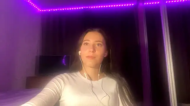 NebularLife stripchat live cam model