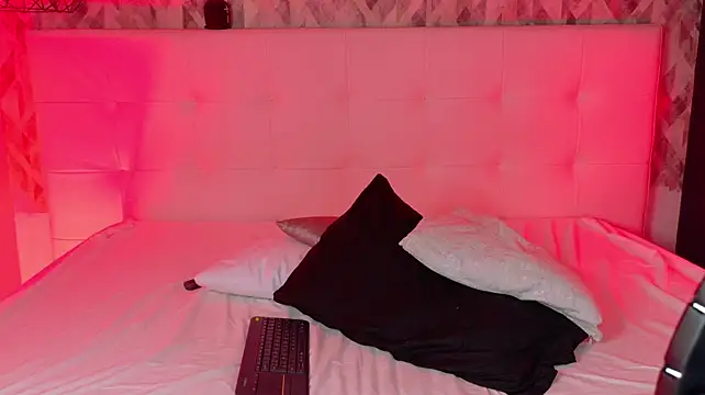 Danna_Veelz stripchat live cam model