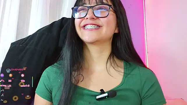 1_Scarllet_ stripchat live cam model