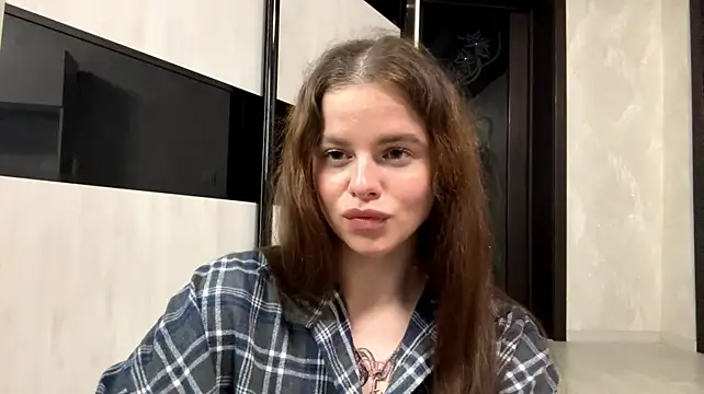 IlianaKaleel stripchat live cam model