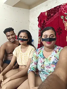 PRIYA_KOLKATA stripchat live cam model