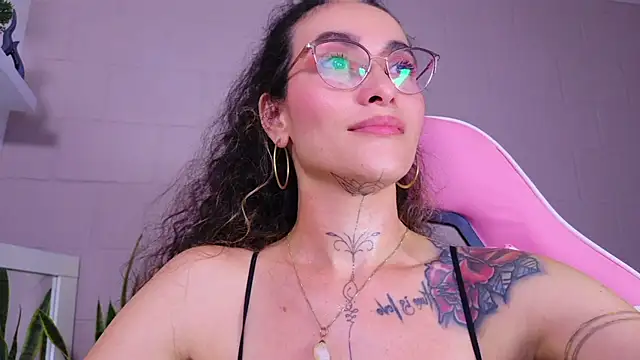 Bella__Rose1 stripchat live cam model