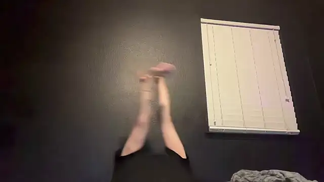 MrCloudzzz stripchat live cam model