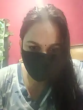 0Muskaan stripchat live cam model