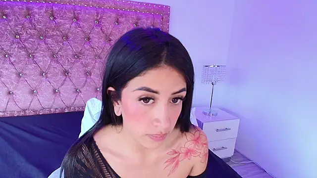 Juless_cornett stripchat live cam model
