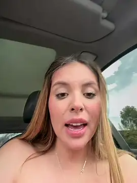 Alirawrz stripchat live cam model
