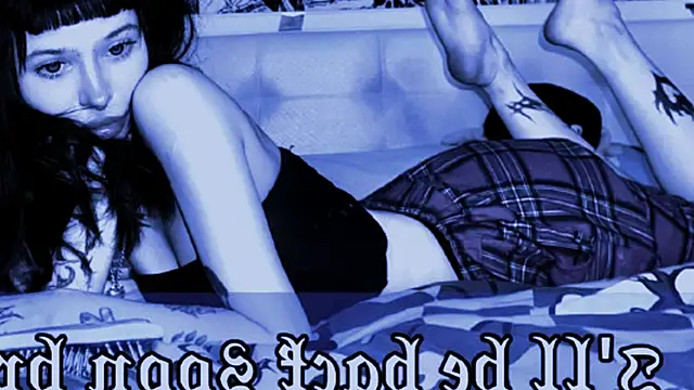 AllisonDeetz stripchat live cam model