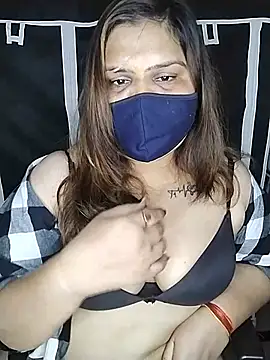 Hottysandhya7 stripchat live cam model