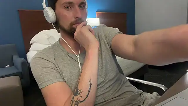 In_tandem stripchat live cam model