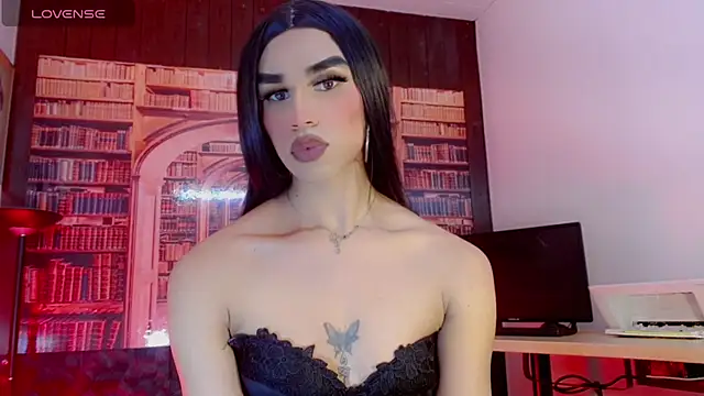 Michell_luxe stripchat live cam model