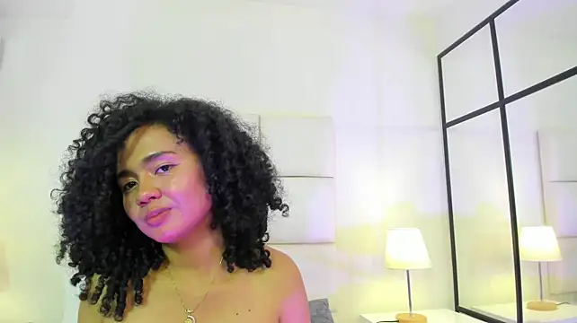 Kiraspell stripchat live cam model