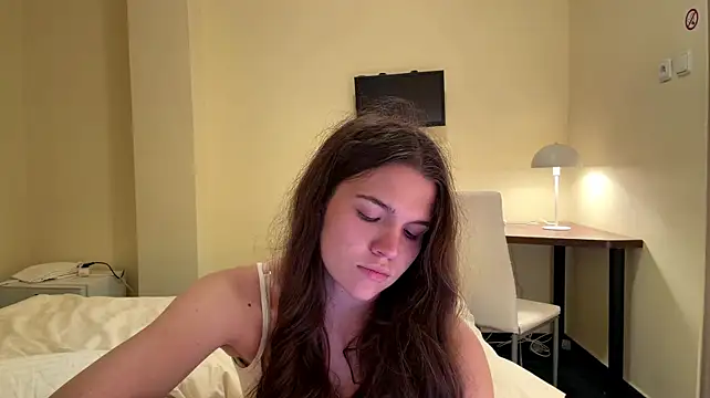 woolmoony stripchat live cam model