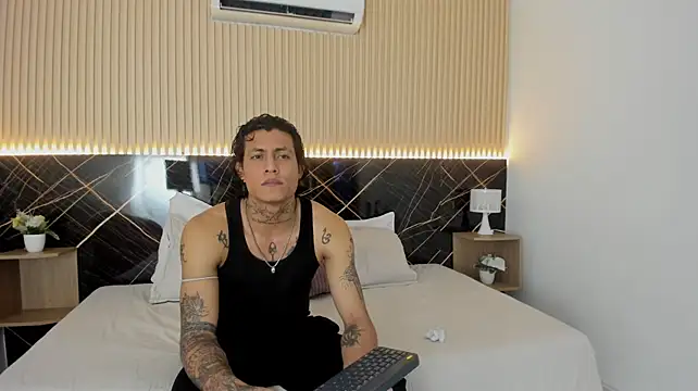 Damian_romanoff_ stripchat live cam model