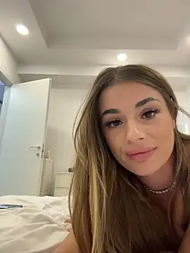IsabellaEtthan stripchat live cam model