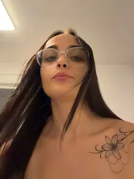 ScarStarX stripchat live cam model