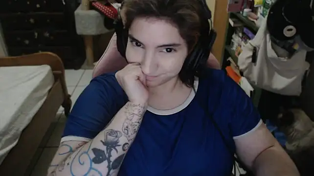VictoriaSaintes stripchat live cam model