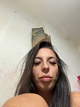 Almmaxxxx stripchat live cam model