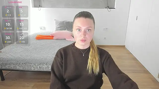 Kitkatvel stripchat live cam model