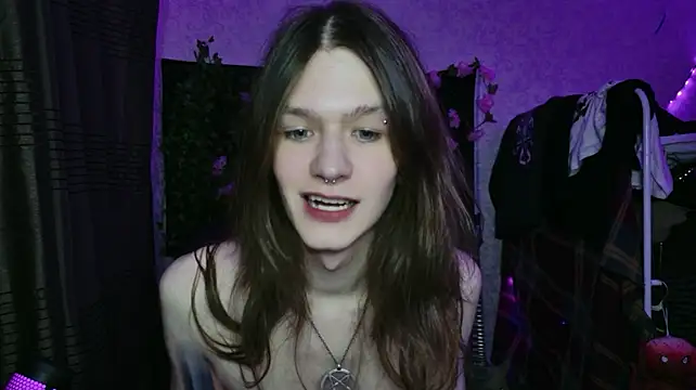DeLuciferSon stripchat live cam model