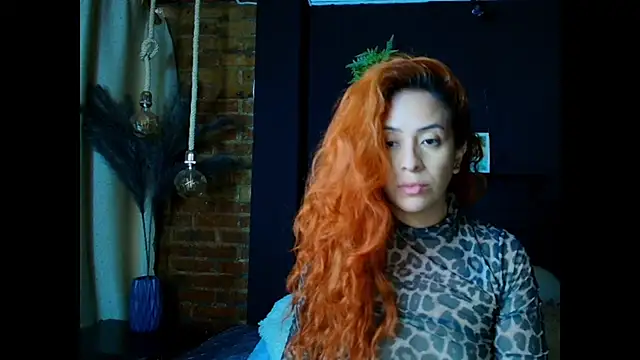 sahra_taylor_ stripchat live cam model