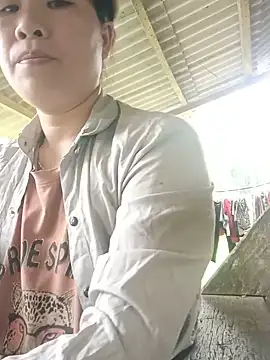 Yu-winter stripchat live cam model